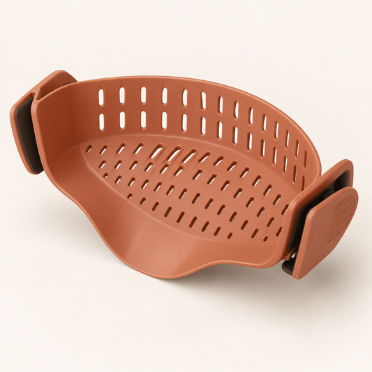 Clip-On Pot Strainer — hero